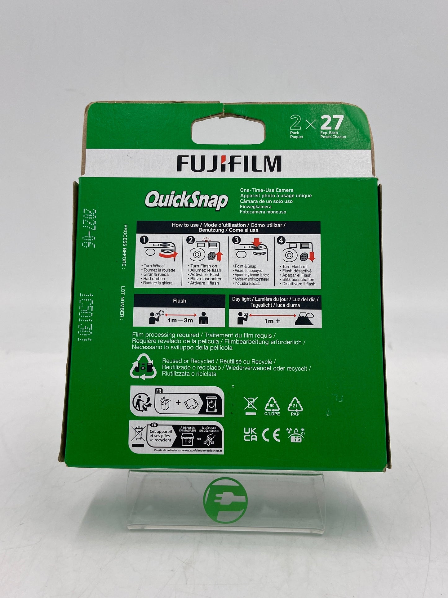Fujifilm QuickSnap Superia One-Time Use 35mm Film Camera – Built-in Flash
