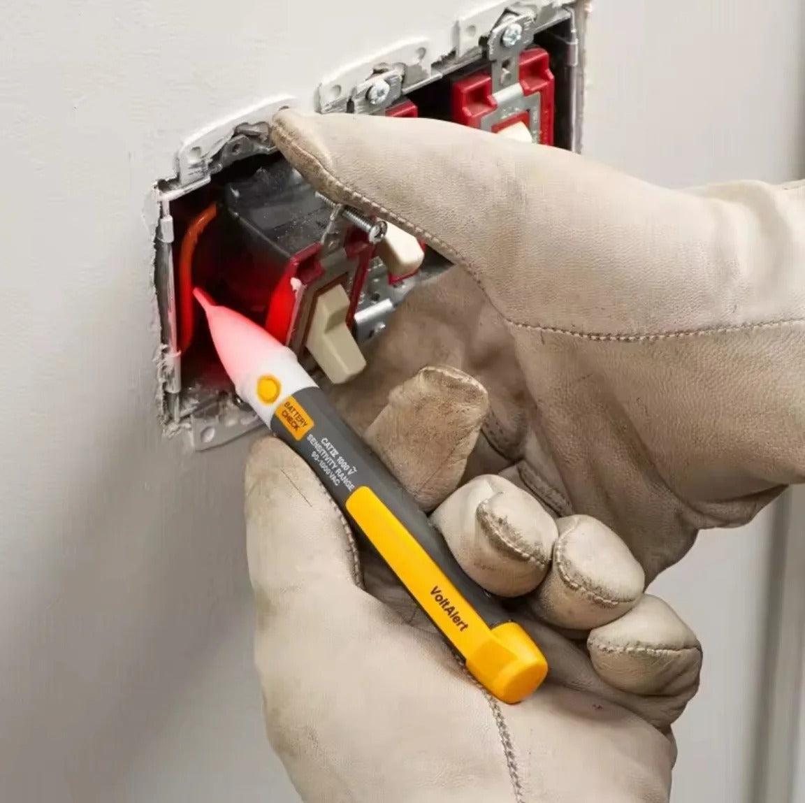 Fluke VoltAlert™ 1AC-II | Pocket Non-Contact AC Voltage Detector (90-1000V)